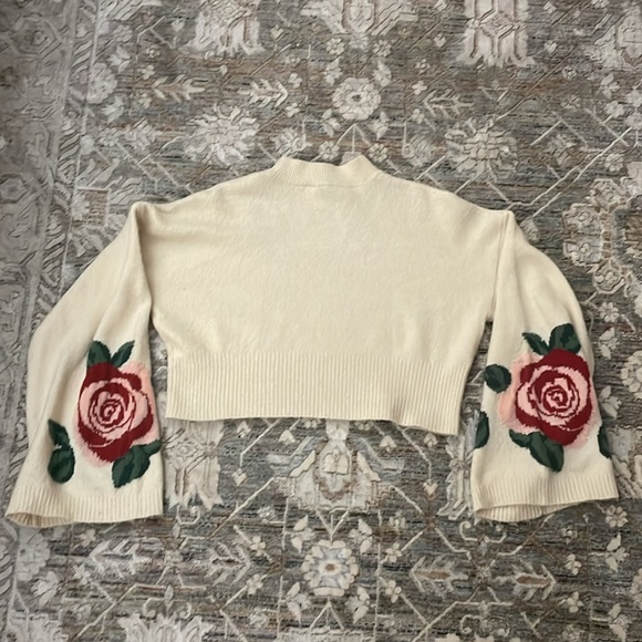 ❌ SOLD ❌ Red Rose Detail Cropped Sweater with Flared Sleeves - Picture 2 of 4